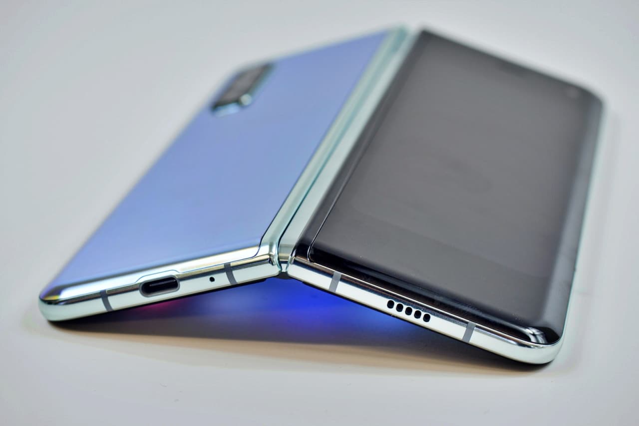 Bằng sáng chế mới nhất của Samsung cho thấy hãng đang nghiên cứu và phát triển Samsung Galaxy Fold có khả năng chống nước và chống bụi.
